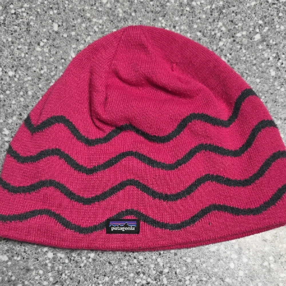 Patagonia Kids Fuchsia and Charcoal Wave Beanie